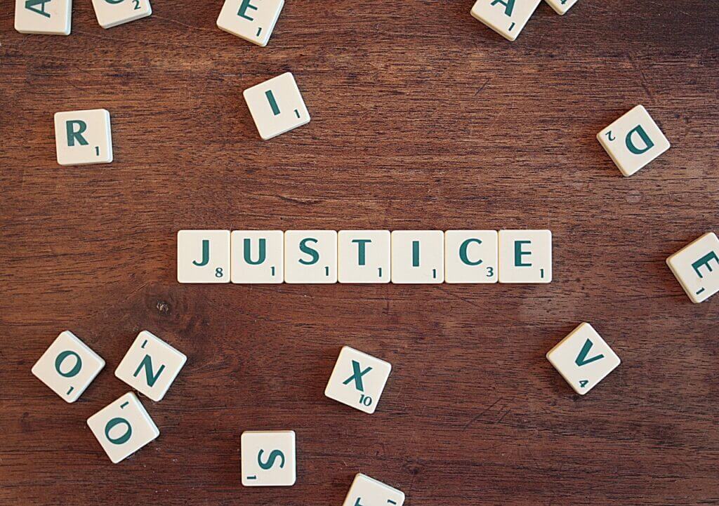 lettres de scrable justice